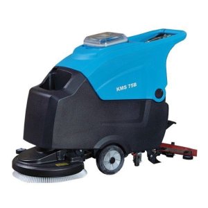 Máy chà sàn liên hợp Krapo KMS75B dùng bình ắc quy, kết hợp chà và hút bụi hiệu quả, lý tưởng cho các không gian công nghiệp và thương mại. Thiết kế di động, không cần nguồn điện trực tiếp, giúp tiết kiệm thời gian và công sức trong việc làm sạch sàn, mang lại hiệu quả vượt trội và dễ sử dụng