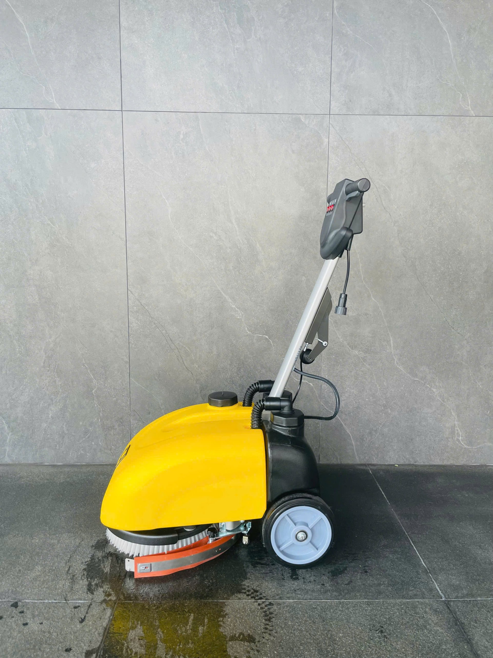 Máy chà sàn liên hợp mini gia đình Krapo 201 Máy chà sàn liên hợp mini gia đình Krapo 201 (6)