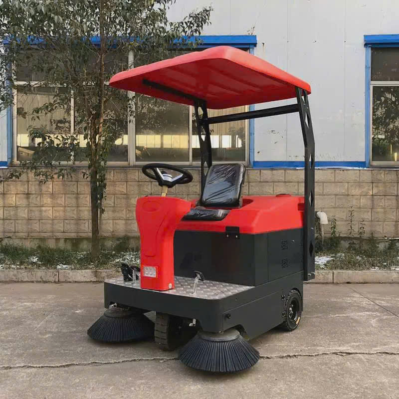 Máy quét rác công nghiệp ngồi lái Krapo KMS 1400E – Giải pháp tối ưu cho quét rác và làm sạch diện tích lớn trong các khu công nghiệp, nhà xưởng, bãi đỗ xe và khu vực công cộng. Máy Krapo KMS 1400E với thiết kế ngồi lái tiện lợi, mang lại khả năng vận hành dễ dàng và hiệu quả. Được trang bị công nghệ tiên tiến và công suất mạnh mẽ, máy giúp tiết kiệm thời gian và nâng cao năng suất làm việc, đảm bảo khu vực luôn sạch sẽ, gọn gàng và an toàn. Phù hợp cho các công việc vệ sinh quy mô lớn, yêu cầu hoạt động liên tục và bền bỉ